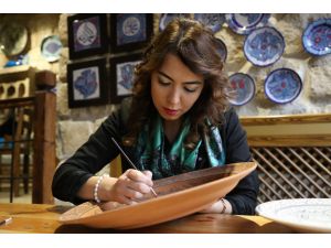 Yanardağ tüflerini sanat eserine dönüştürüyor