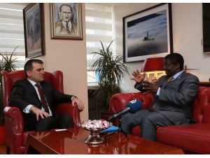 Burundi Büyükelçisi Nkurabagaya AA'yı ziyaret etti