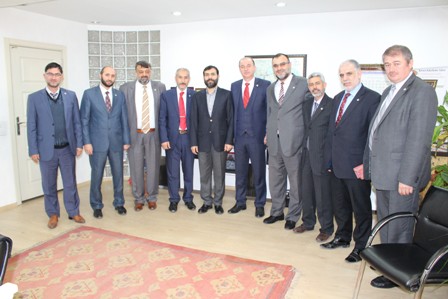 İslam davasına hizmet için yola çıktık