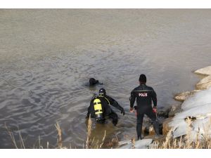 Erzurum'da Çoruh Nehri'ne düşen çocuk