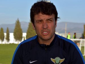 Akhisar Belediyespor Teknik Direktörü Arslan: