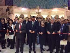 Afgan ressam  sanatseverlerle buluştu