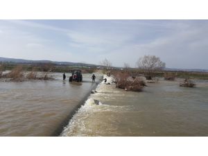 Gönen Çayı'ndaki ceset arama çalışmaları