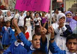 DTP "Kürtçe Eğitim" istedi