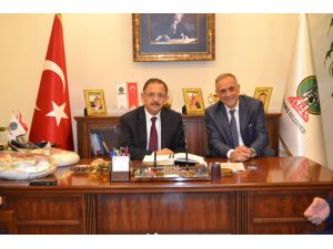 AK Parti Genel Başkan Yardımcısı Özhaseki, İzmir'de