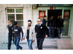 Şanlıurfa'da arama yapmak isteyen polise saldırı: 3 yaralı