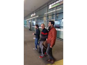 İzmir'de FETÖ/PDY operasyonu