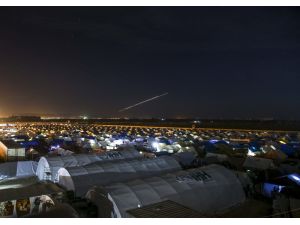 Azez'deki PYD mevzilerine top atışı