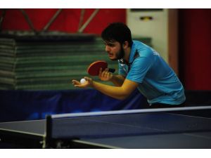 Masa tenisi: Üniversiteler Ligi