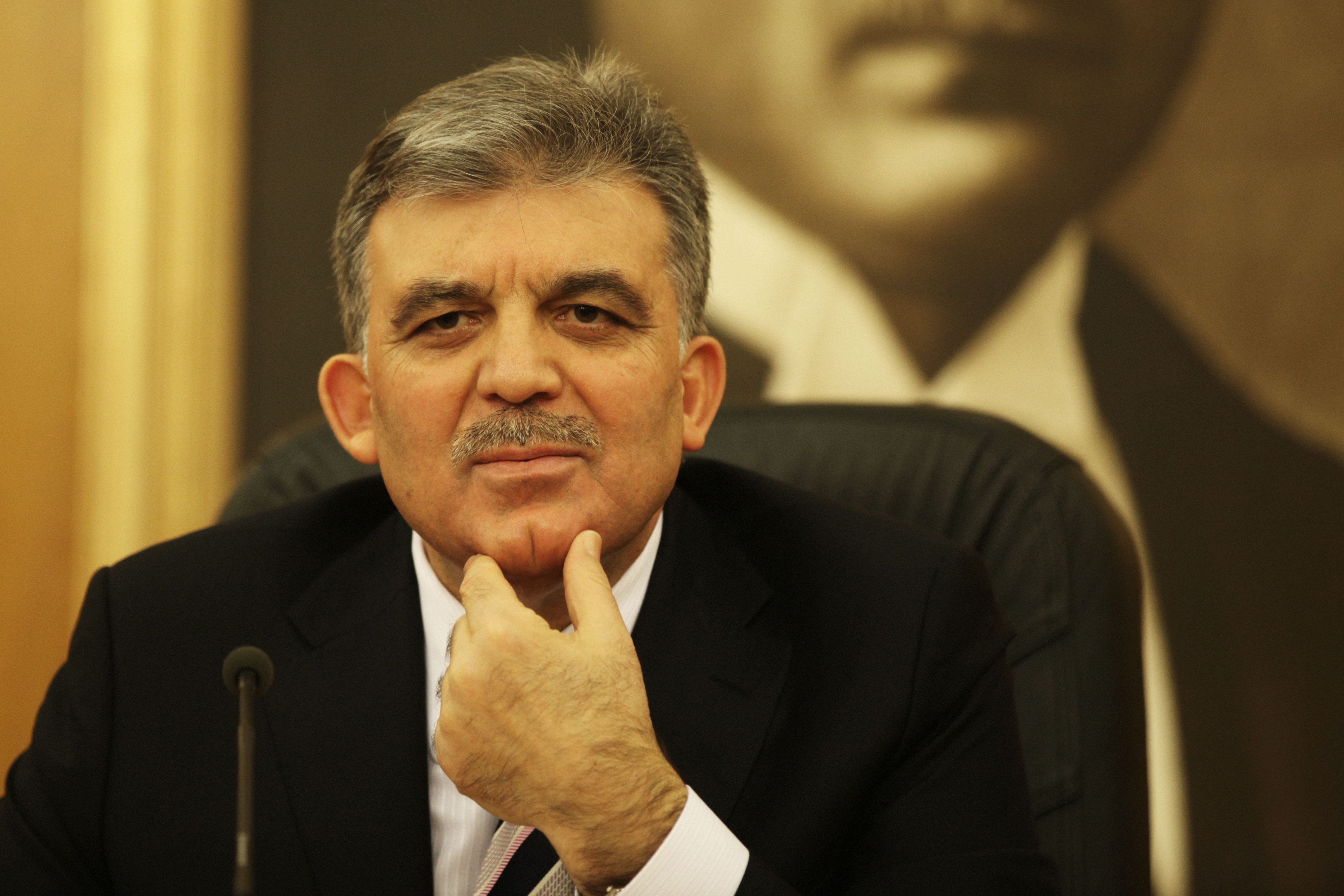 Abdullah Gül: Çok kritik bir dönemden geçiyoruz