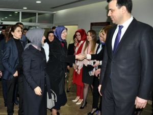 Sare Davutoğlu'ndan beşizlere ziyaret