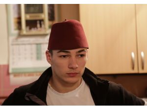 Bosnalı Müslümanlar fes geleneğini sürdürüyor