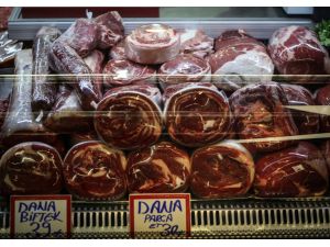 Kırmızı ette "tavan fiyat"a uyup indirime gittiler