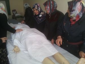 Ulaş'ta kadınlara yönelik cenaze hizmetleri kursu açıldı