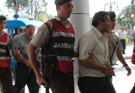 Kaçak kazı yapan 3 kişi yakalandı