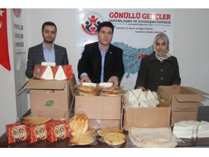 Erzincanlı gençlerden güvenlik güçlerine destek