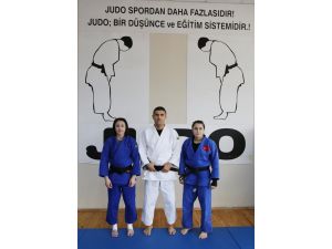 Kadın judocular olimpiyat vizesi peşinde