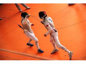 Eskrim milli takımı Ankara’da kampa girdi