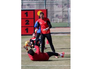 Eskişehirspor'da Bursaspor maçı hazırlıkları sürüyor