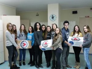 Öğrencilerden cezaevine anlamlı yardım