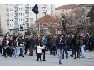 Kosova'da çadırlı muhalefet protestosu