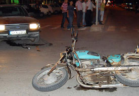 Alkollü motosiklet sürücüsü kaza yaptı