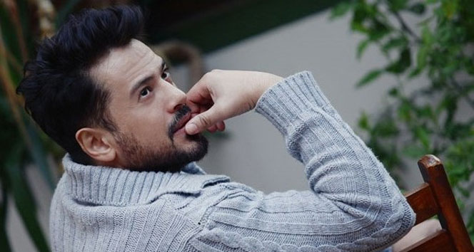 Emre Altuğ'un anne acısı