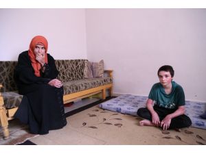 "Bombalar anne ile oğlunu yaktı"