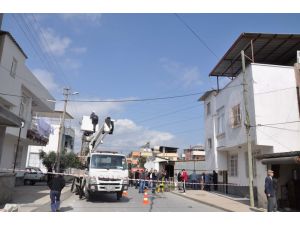 Mersin'de elektrik akımına kapılan işçi yaralandı