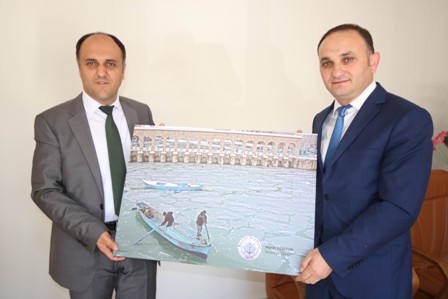 Beyşehir’in kamu kurum binalarını tablolar süsleyecek