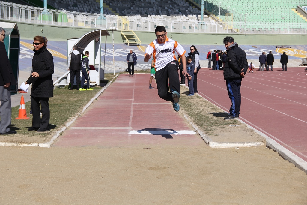Özel sporcular hünerlerini sergiledi