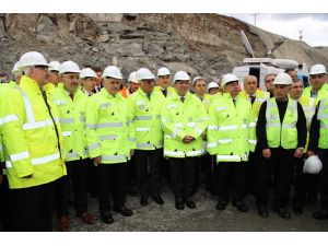 "Akdağmadeni Mevkii T-9 Tünelinin Işığa Kavuşturulması Töreni" (1)