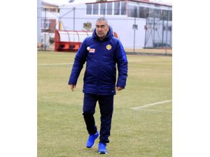 Eskişehirspor Teknik Direktörü Aybaba: