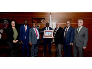 Çad'dan Antalyalı iş adamlarına yatırım daveti