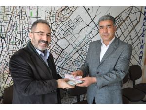 Bulduğu 28 bin 800 lirayı sahibine teslim etti