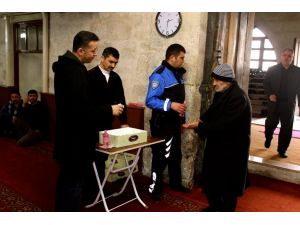 Şehit polis memuru için mevlit