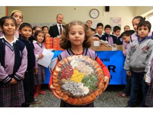 Darendeli miniklerden güvenlik güçlerine destek