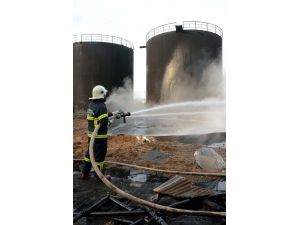 Zonguldak'da zift tankı alev aldı