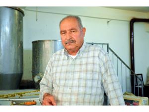 Geleneksel metotla zeytinyağı sabunu üretiyorlar