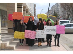 Lise öğrencilerinden "kadın cinayetleri"ne tepki yürüyüşü