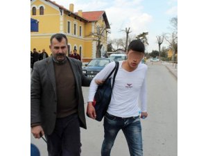 Sevgilisini fazla görebilme uğruna trende bomba ihbarı yaptı