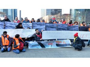 Brüksel'de sığınmacılara destek yürüyüşü