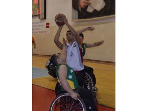 Basketbol: Garanti Tekerlekli Sandalye Süper Ligi