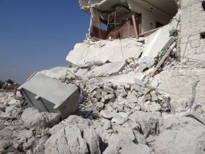 Rus uçakları Halep'te ateşkesi ihlal ediyor