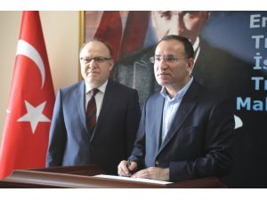 Adalet Bakanı Bozdağ: