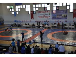 Güreş: Okullararası Türkiye Şampiyonası