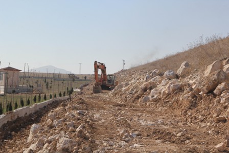 Cihanbeyli’de gölet bendi yapımına başlandı