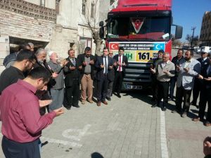 Avanos'tan Bayırbucak Türkmenlerine 1 tır yardım gönderildi