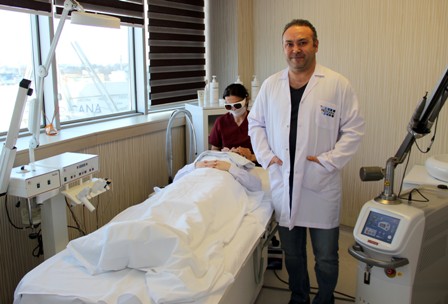 Yüzdeki cilt lekelerinden ağrısız kurtulun