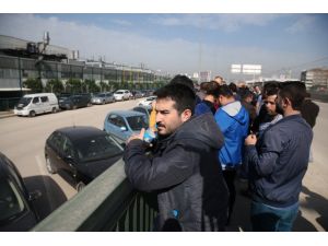 Oyak Renault önünde işçi eylemi